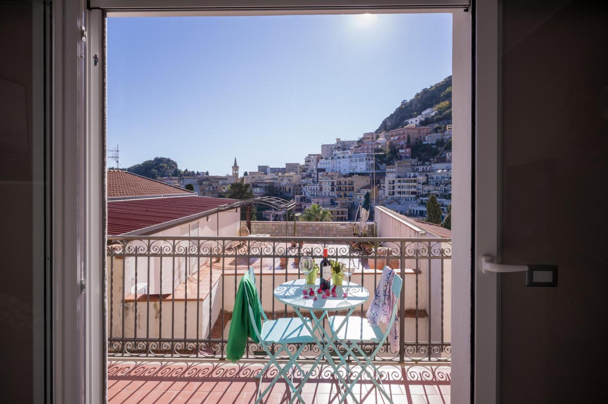 Ferienwohnung Casa Del Presidente Taormina Exterior foto